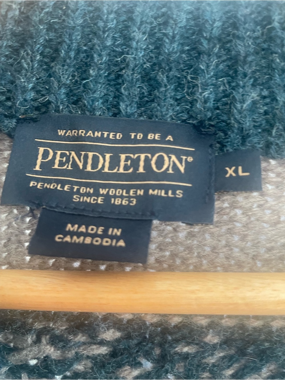 Pendleton Green and Cream Wool Knit Sweater Label Detail - Picture 3 of 4